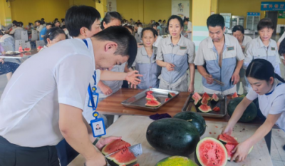 戰(zhàn)高溫，送清涼，愛(ài)心傳遞沁人心